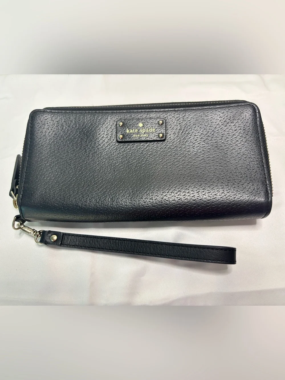kate spade Laurel Way Winnie Double Zip Wristlet Clutch with Gold Logo